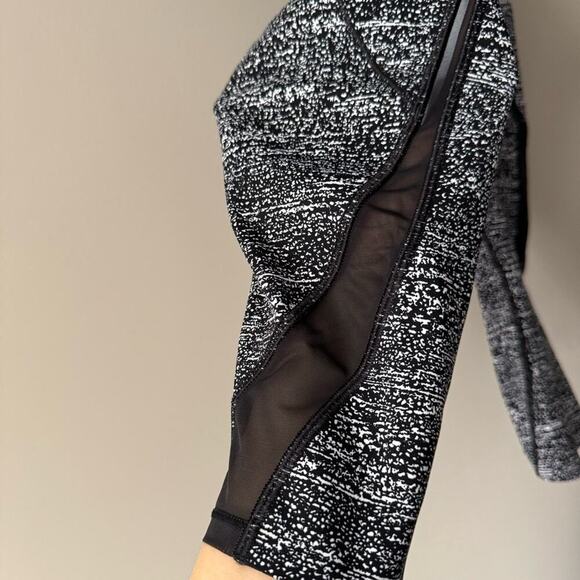 LULULEMON RUN INSPIRE CROP LUXTREME LEGGINGS SIZE 4 - Picture 3 of 9
